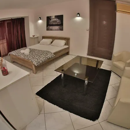 Апартаменты Studio High Class